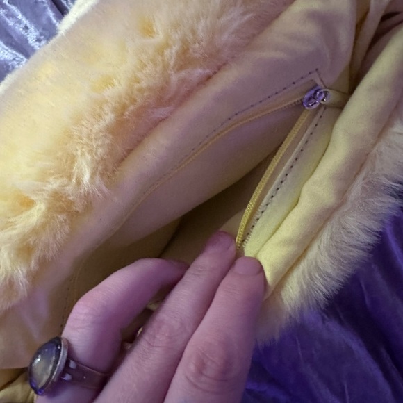 Glamorous yung reaper yellow “Belle” dress & fuzzy matching bag🌹 - Picture 8 of 11